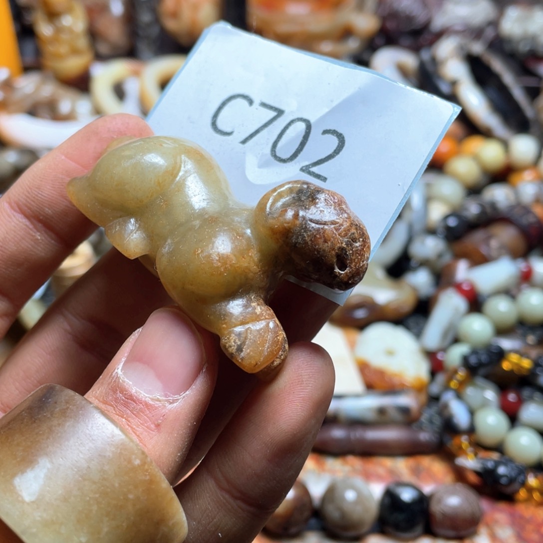 和田玉（糖玉）挂件未镶嵌