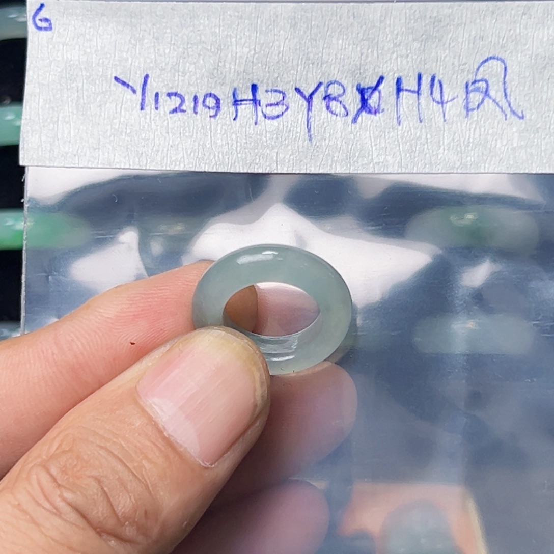 凤***凰定制翡翠未镶嵌圈口