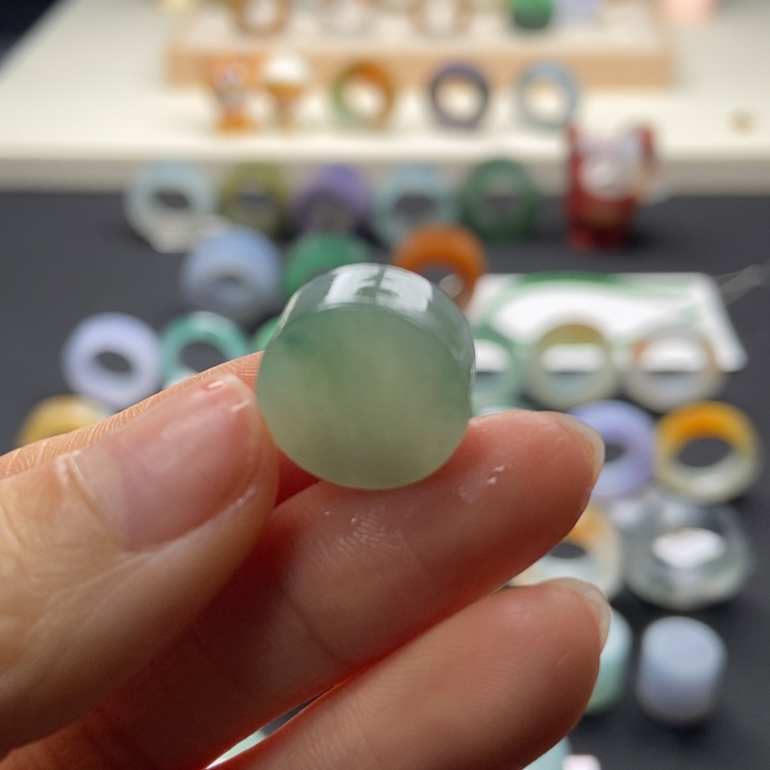 定制翡翠未镶嵌定制