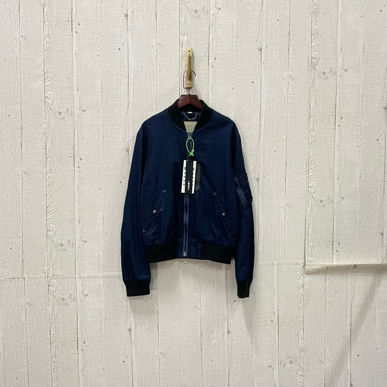 95新 BURBERRY/博柏利 （bb）藏青色MA1夹克 S码/8000/jc601738