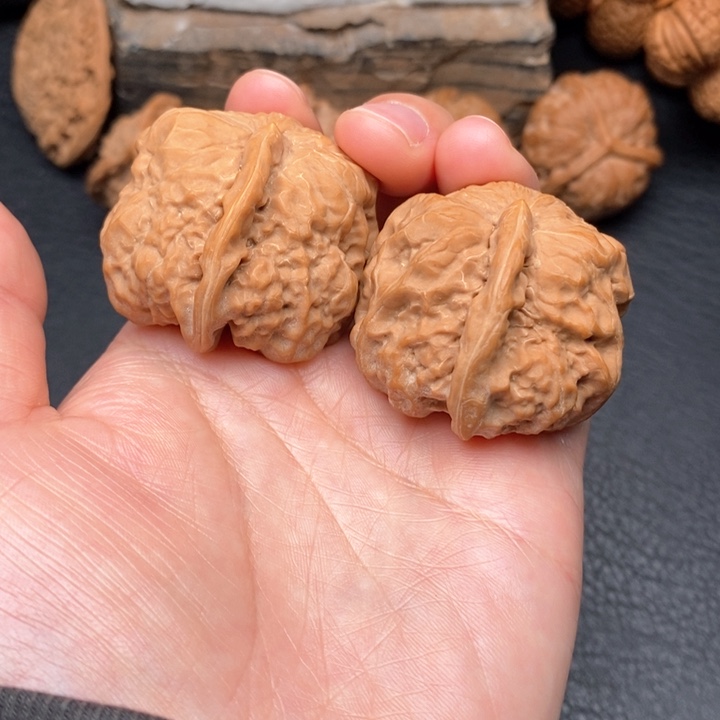 桃核把件尺寸37一帆