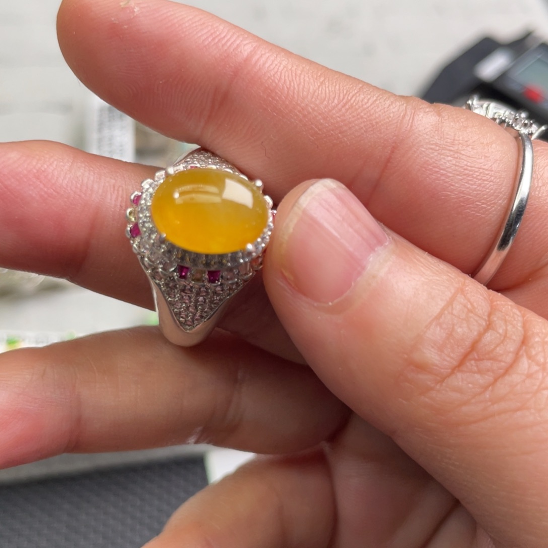 翡翠戒指未镶嵌缅甸天然翡翠戒指