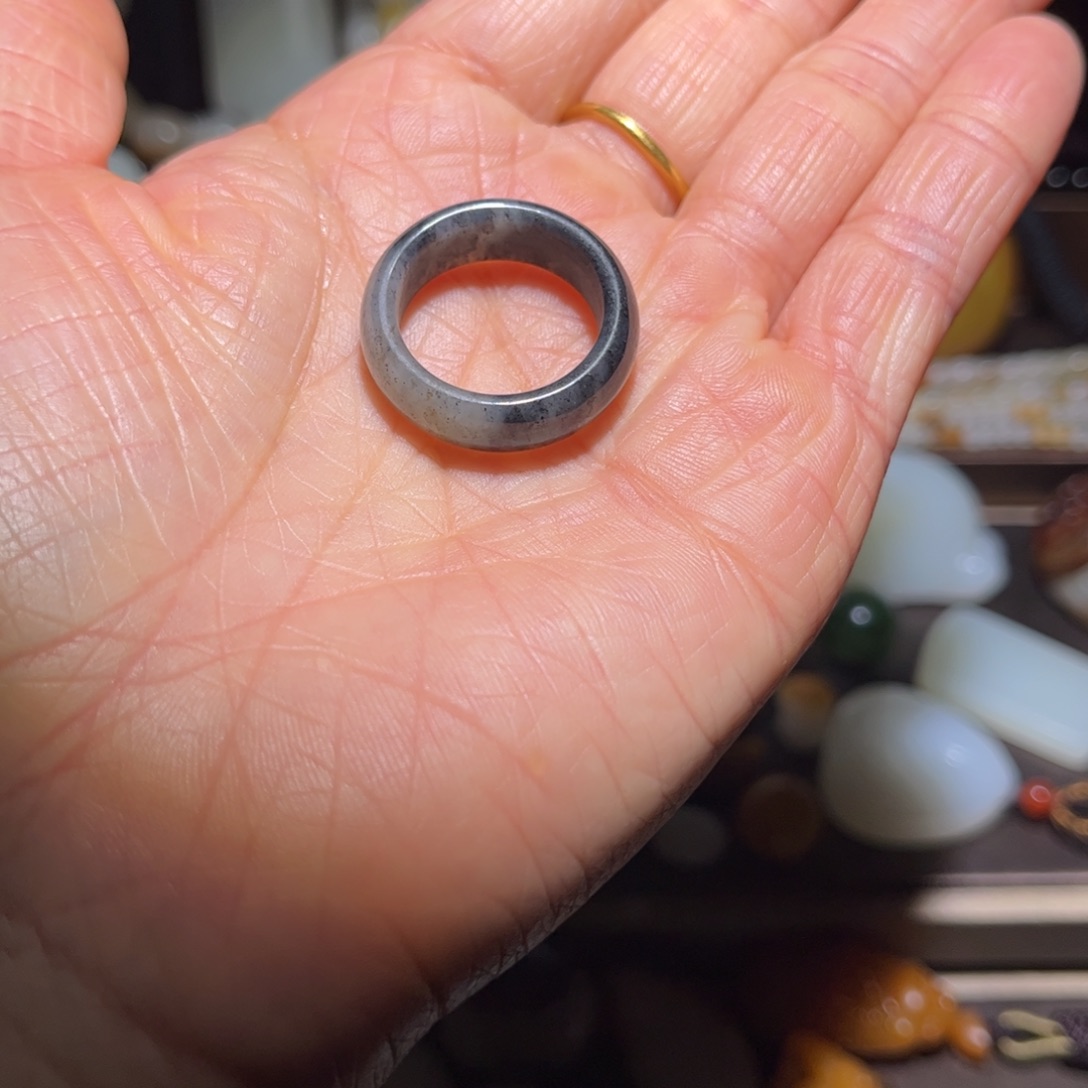 钟***️和田玉未镶嵌颈饰