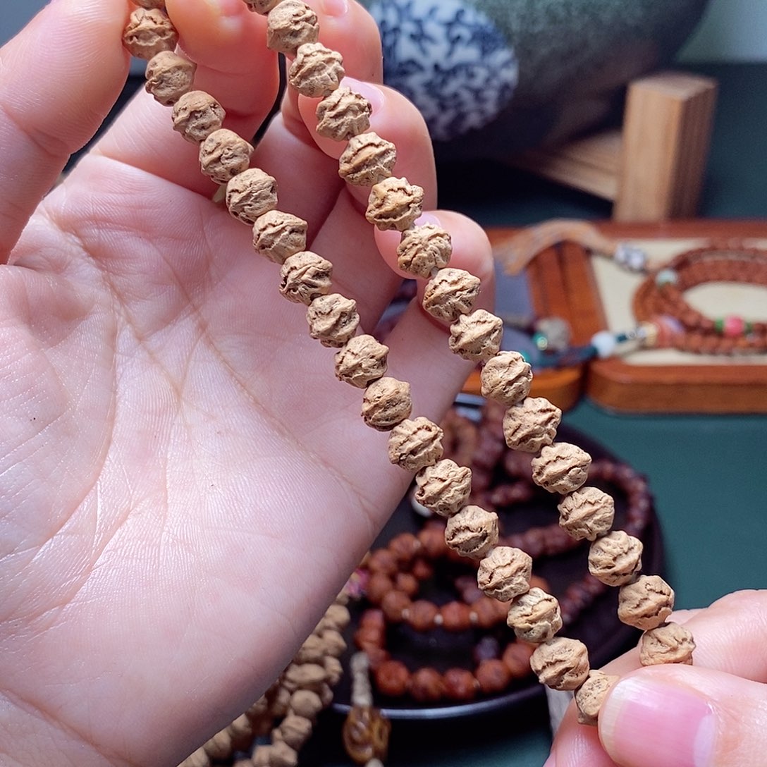 柏香籽/百香籽吊坠238.8吞