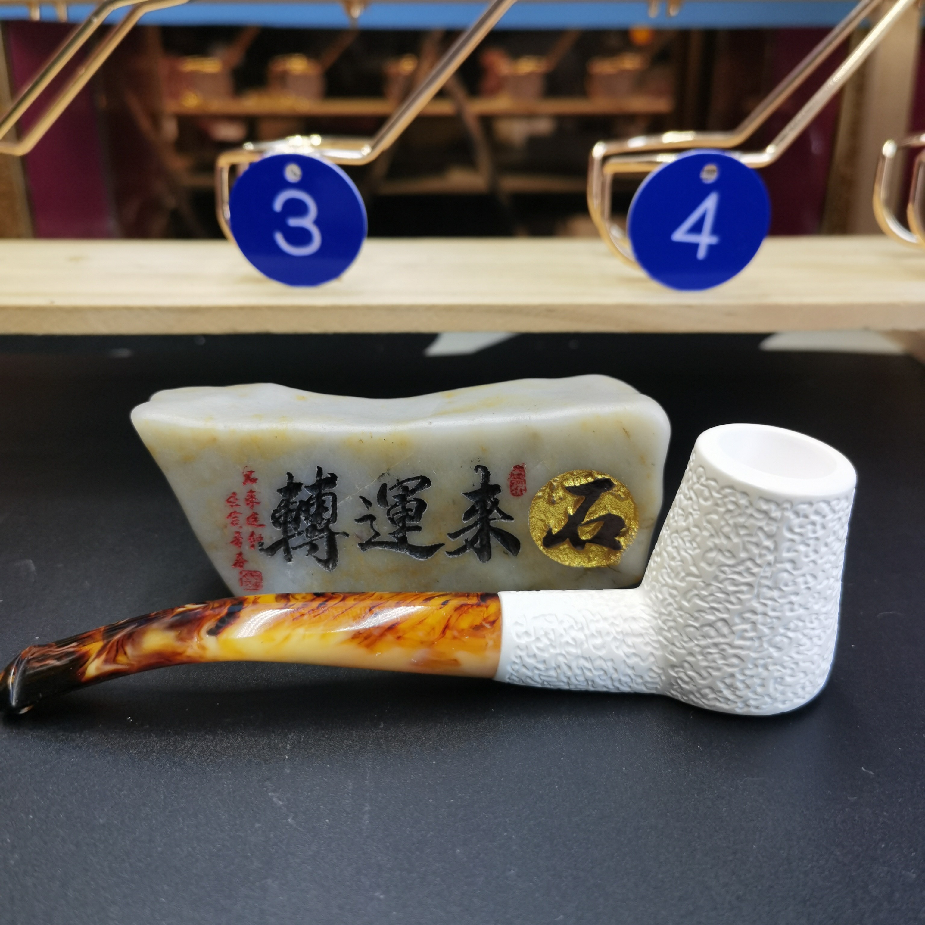 84号进口土耳其天然原石海泡石，雪花料大师精雕可连续抽吸不歇斗。