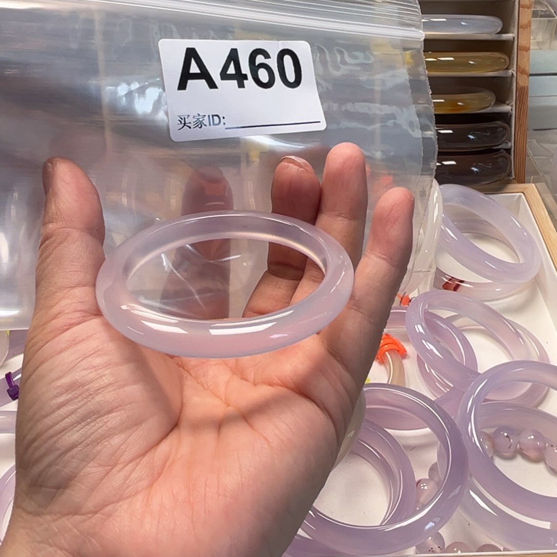 玛瑙/玉髓手镯未镶嵌c***n460