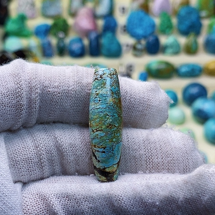 绿松石配饰未镶嵌