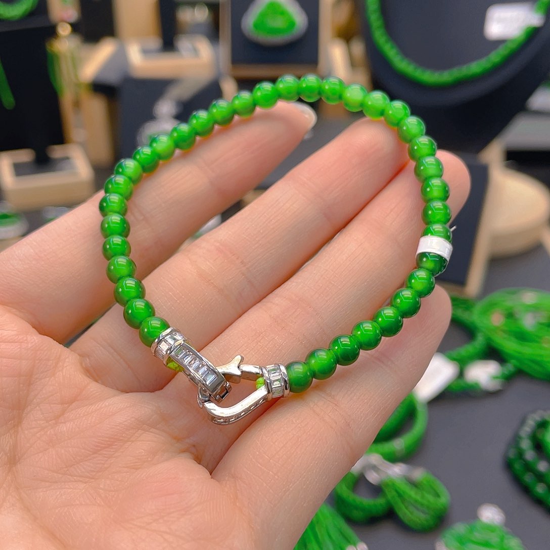 翡翠手链未镶嵌卡5