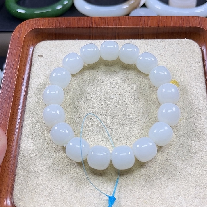 未镶嵌手链和田玉