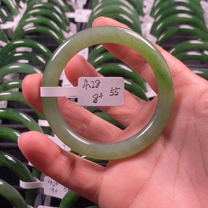 和田玉（碧玉）手镯未镶嵌55