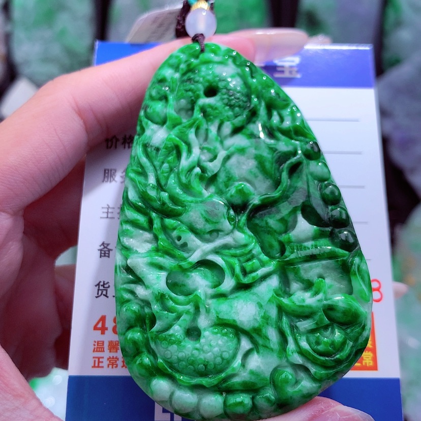 【闪购商品】翡翠颈饰未镶嵌天然