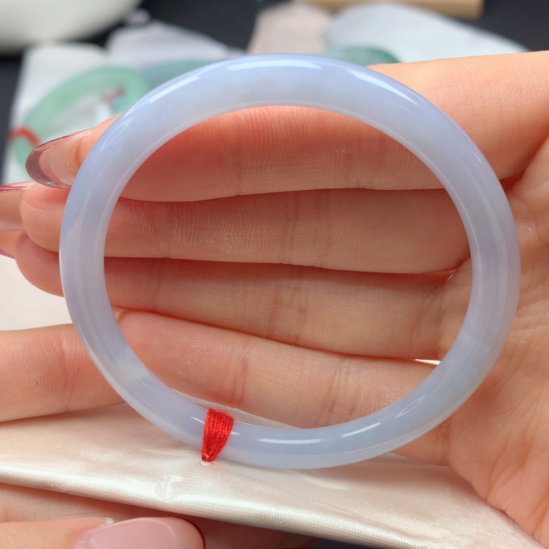 翡翠手镯未镶嵌53圆条