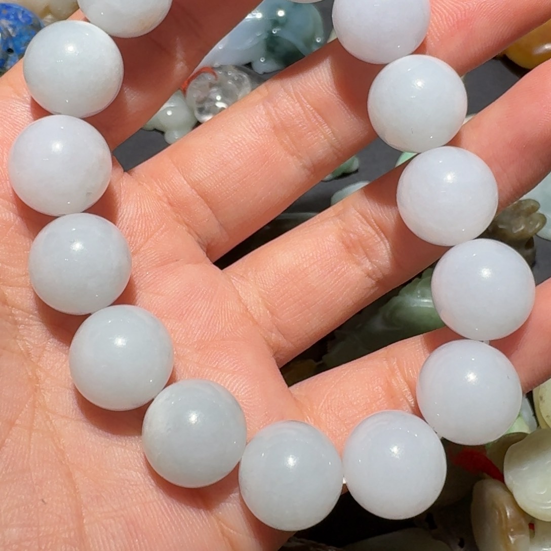 翡翠未镶嵌颈饰木*