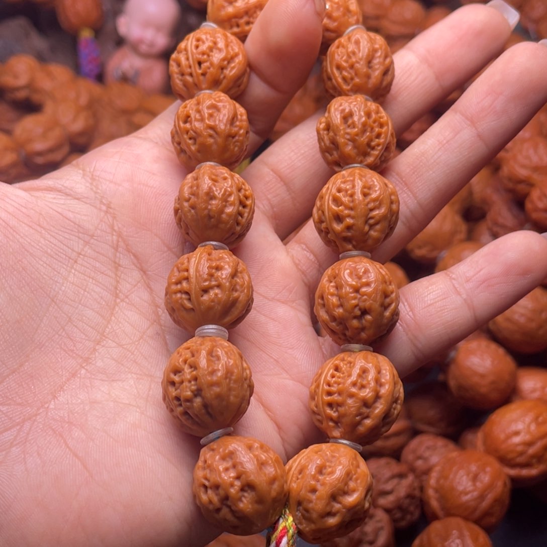 文玩核桃手串龙脊京八棱