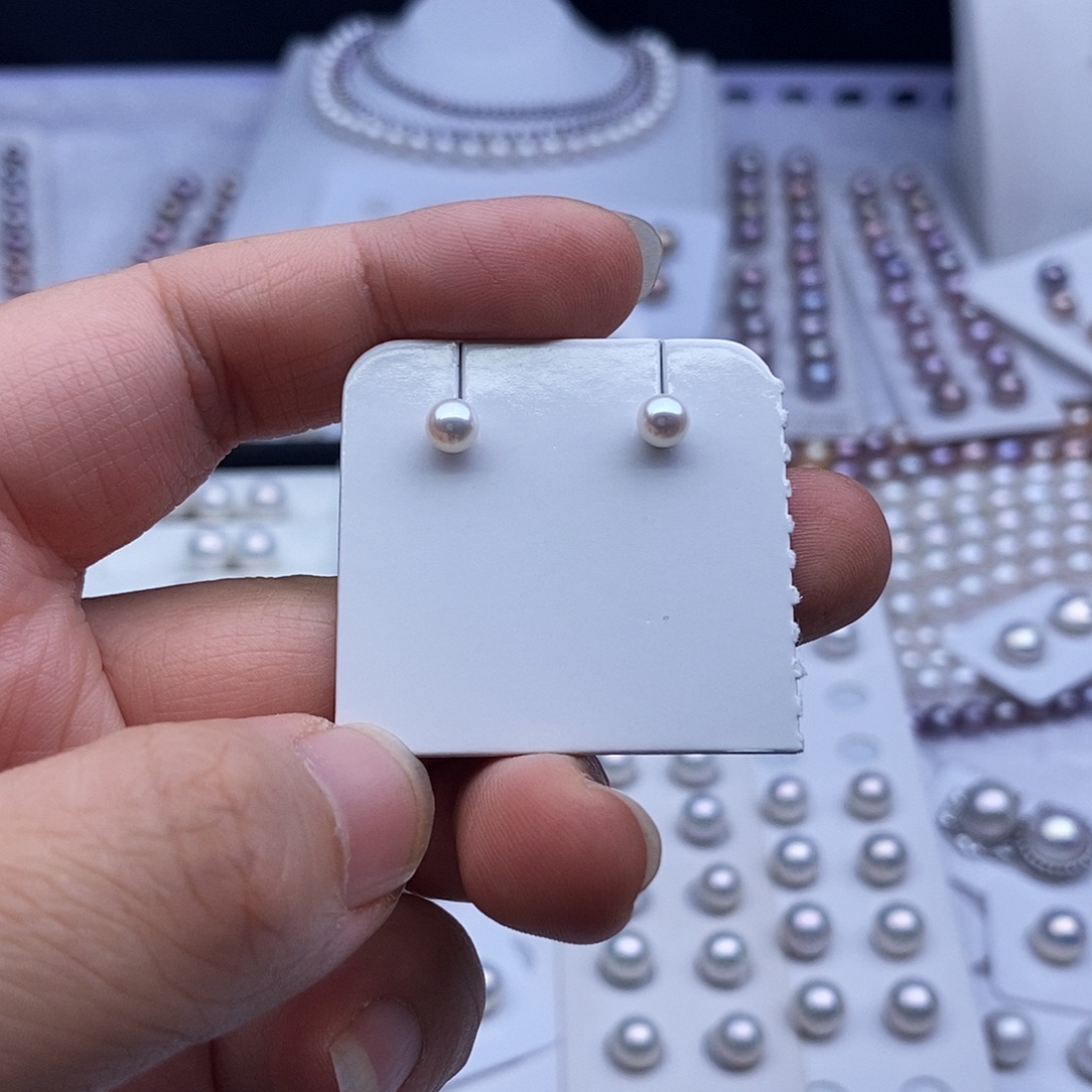 淡水珍珠银S925镶嵌耳饰4.5mm耳钉