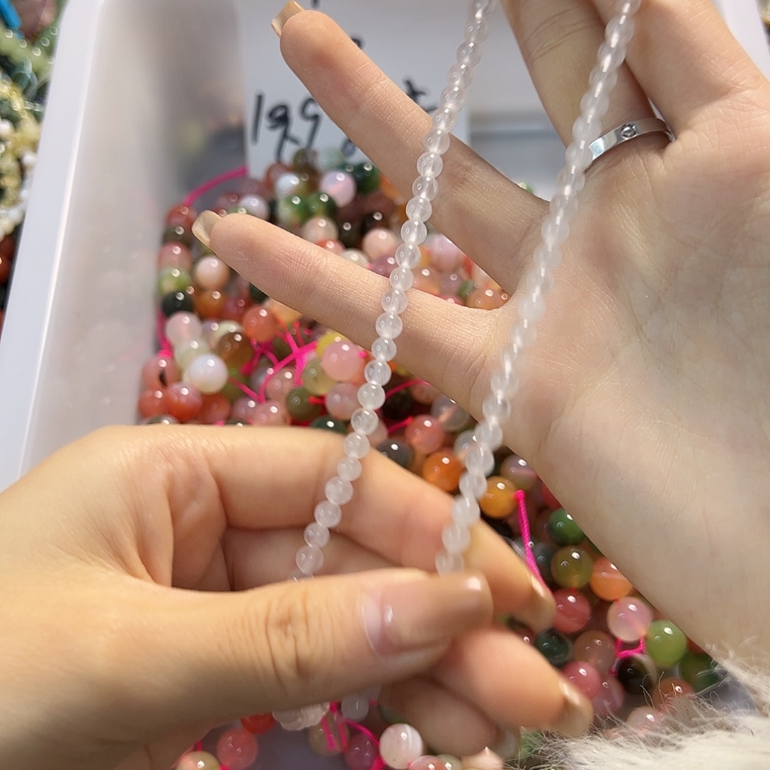 玛瑙/玉髓合金珠宝半成品奶白水晶卡5一条