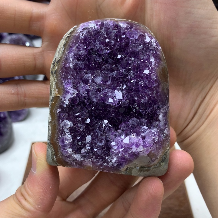 未镶嵌紫晶大型摆件（非配饰）