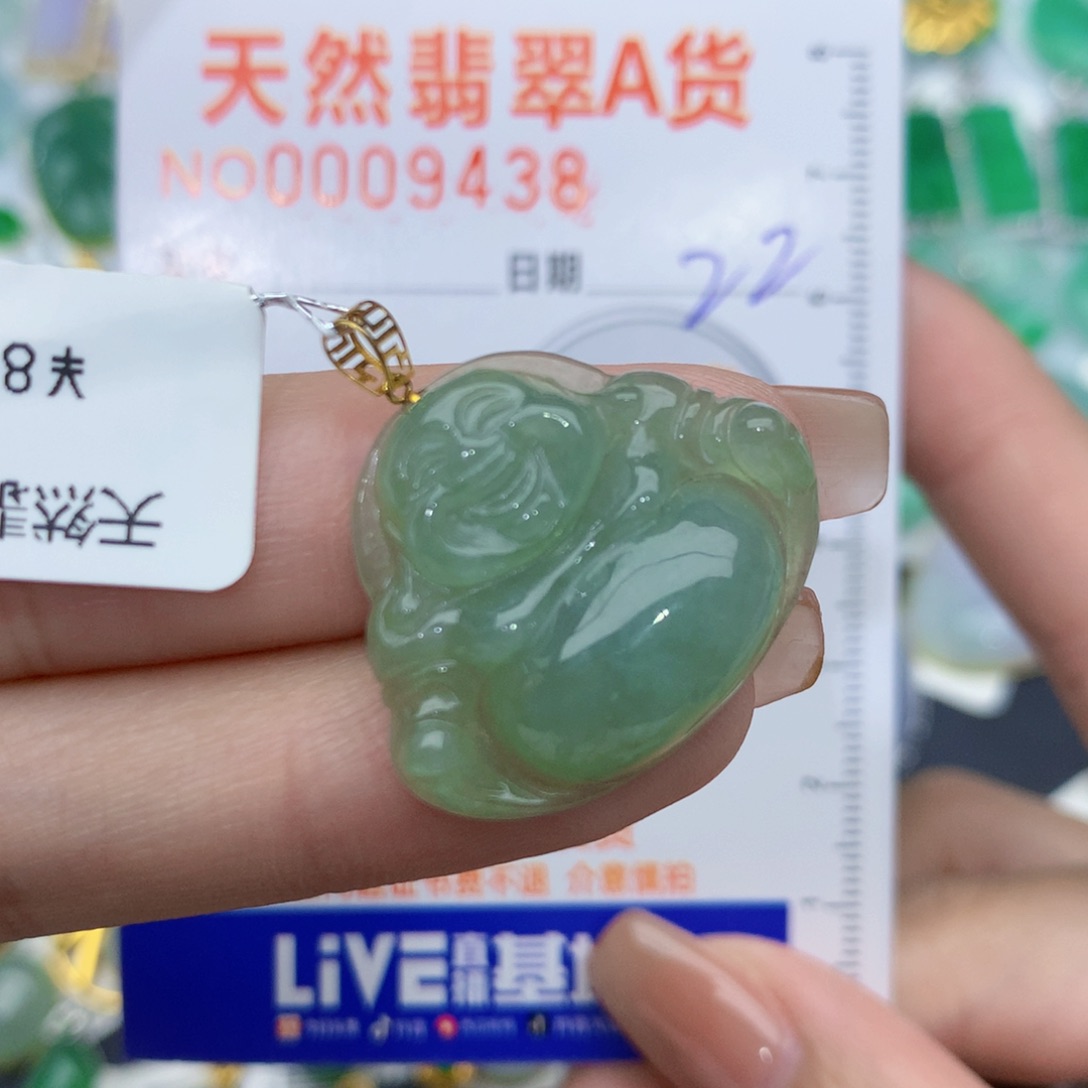 翡翠颈饰18K金镶嵌佛公