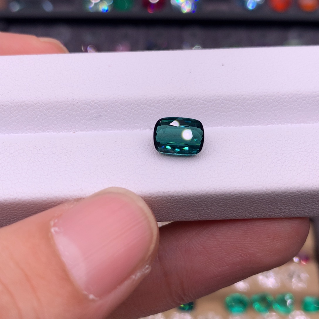 碧玺珠宝半成品未镶嵌