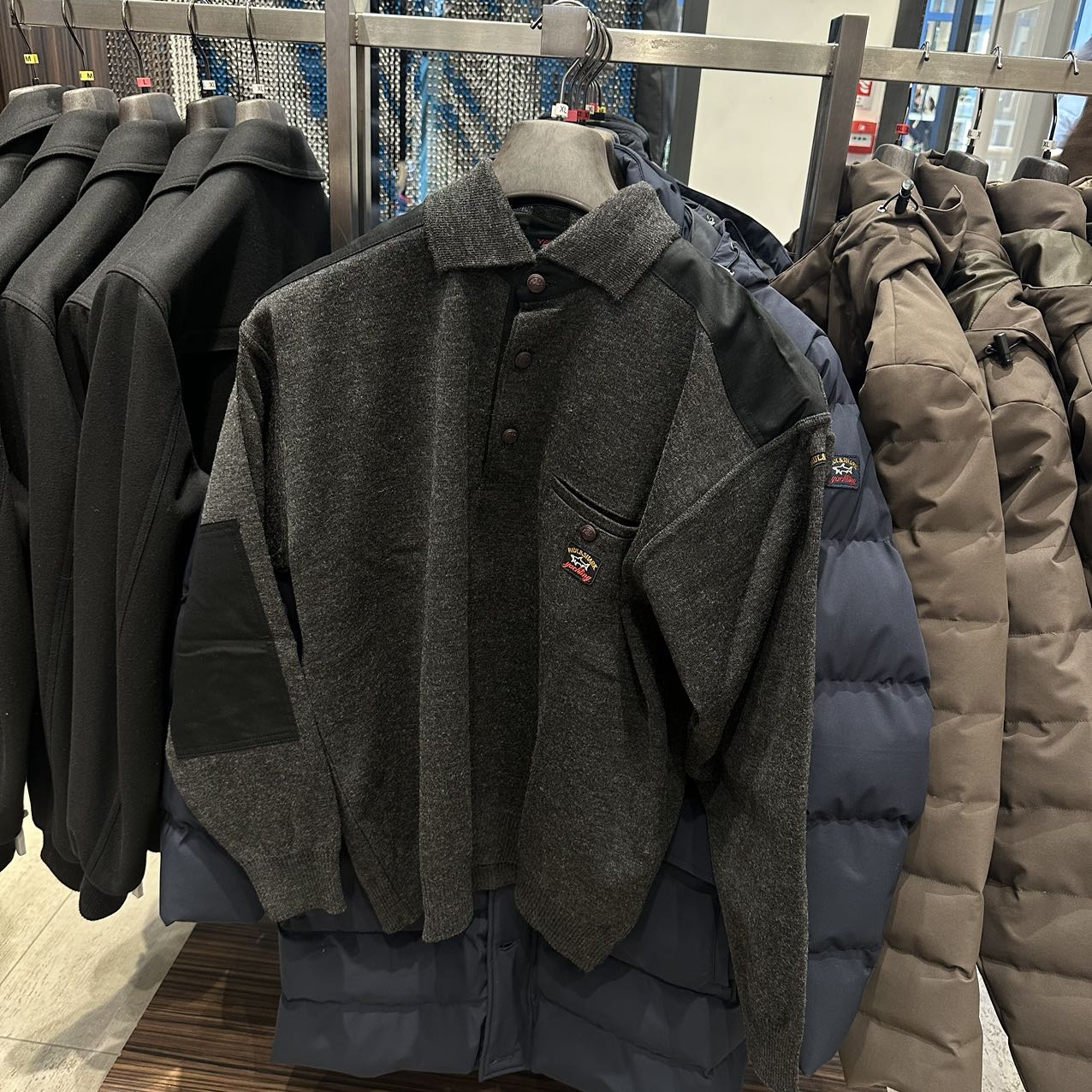 意鲨 不退换 男士深灰色羊毛衫