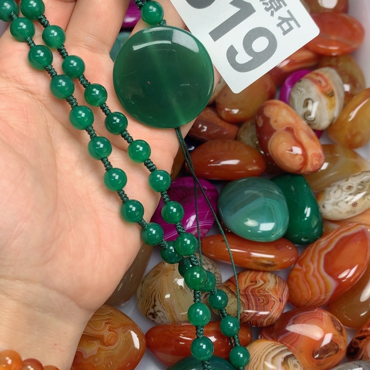 玛瑙/玉髓颈饰合金