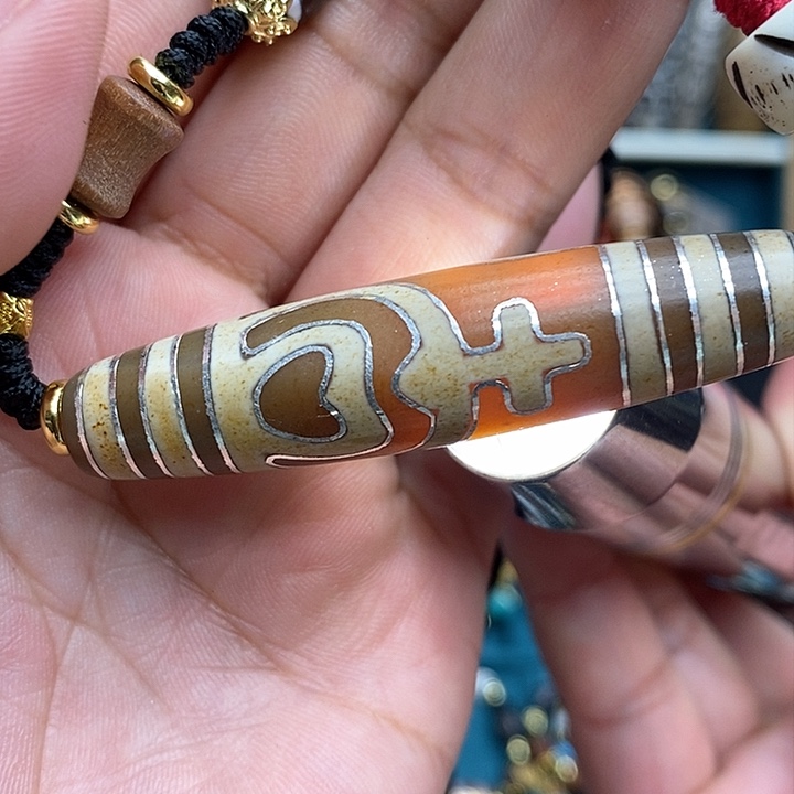 玛瑙/玉髓颈饰合金