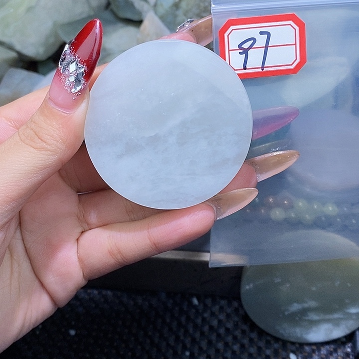 和田玉和田玉边角料随机发未镶嵌