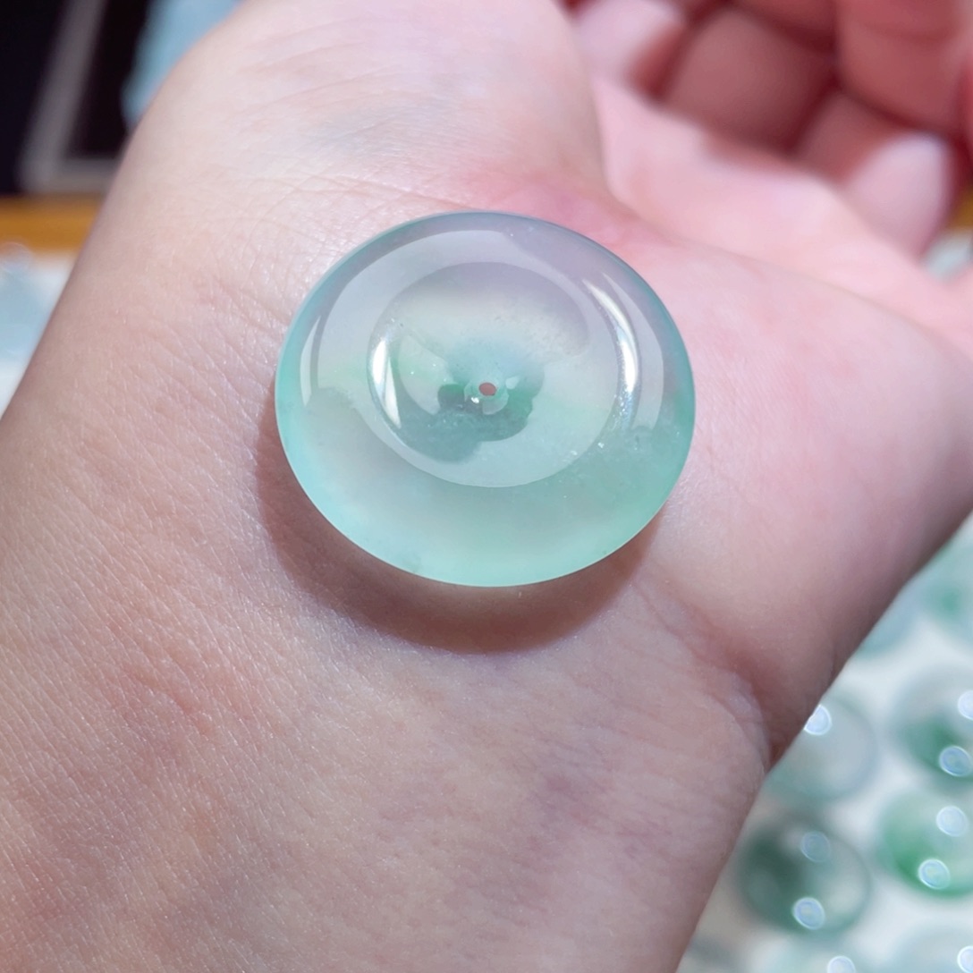 颈饰未镶嵌翡翠扣子