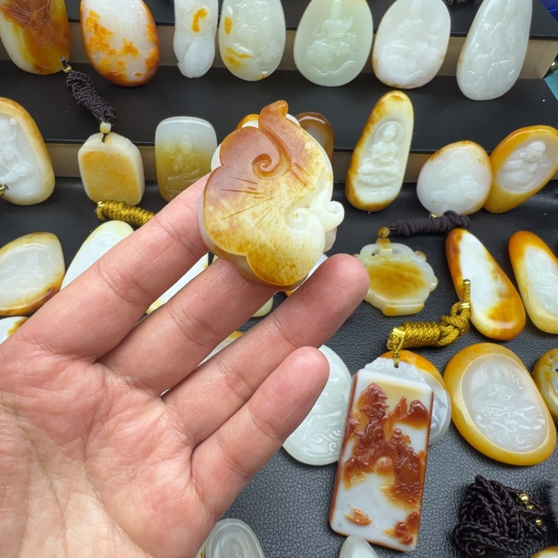 慕***饼玉新疆精品如意美货