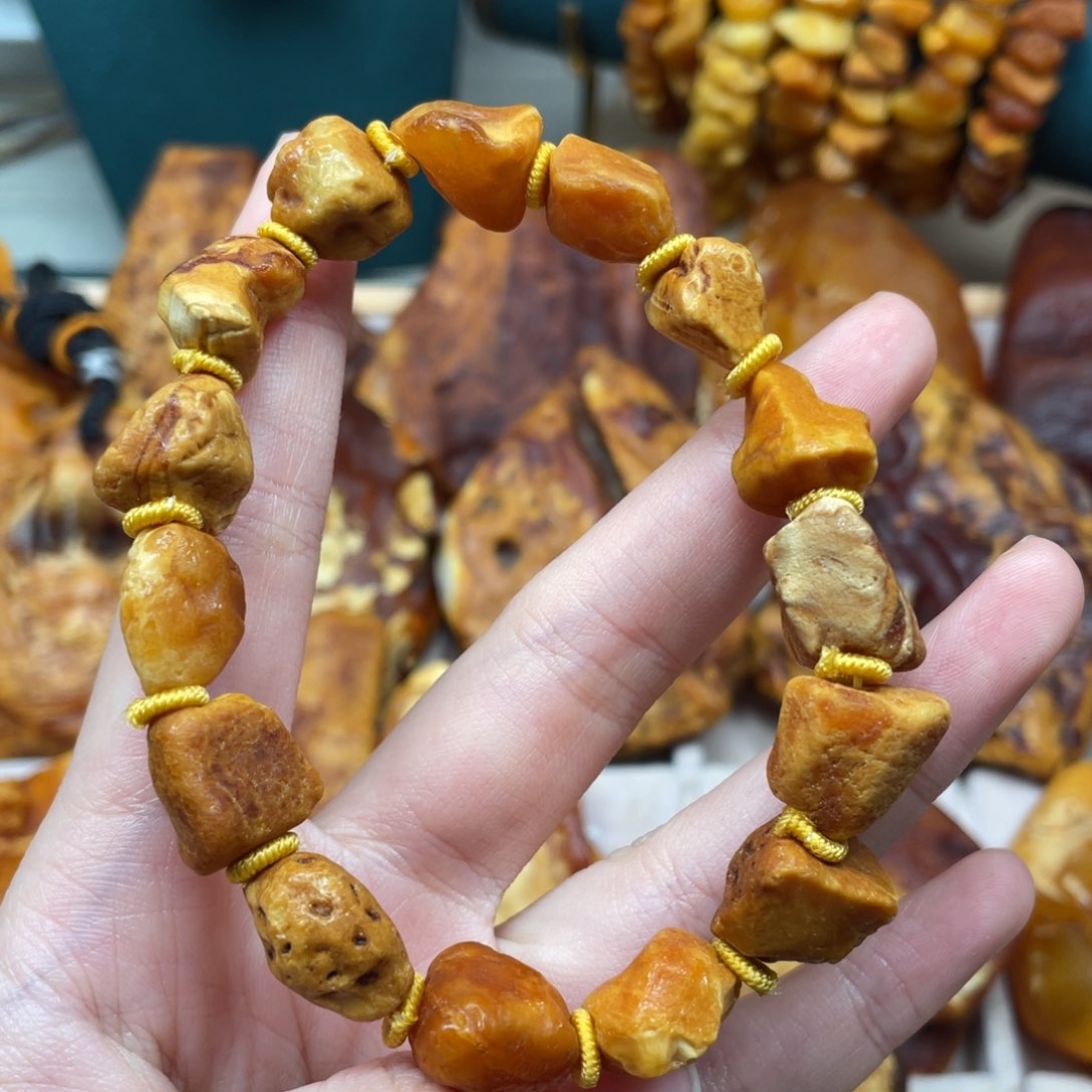 琥珀珠宝奇石未镶嵌