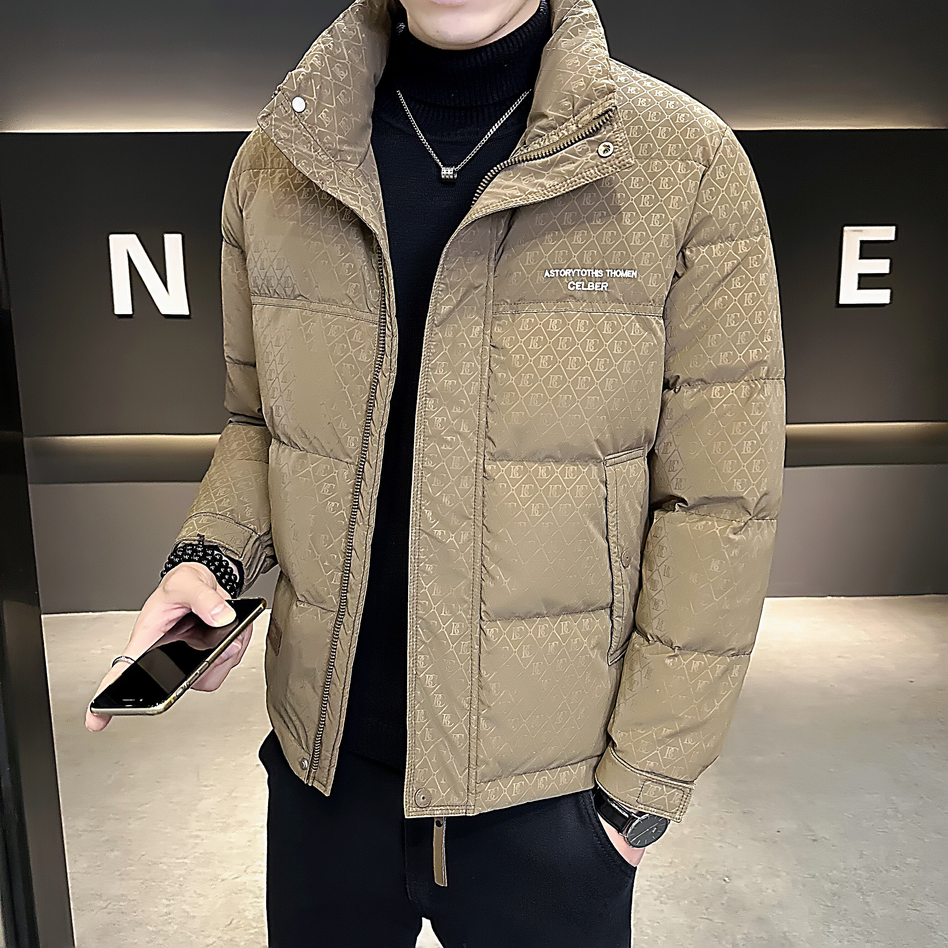 KVYT/时尚风羽绒服羽绒衣冬季男士休闲立领短款保暖夹克外套男款