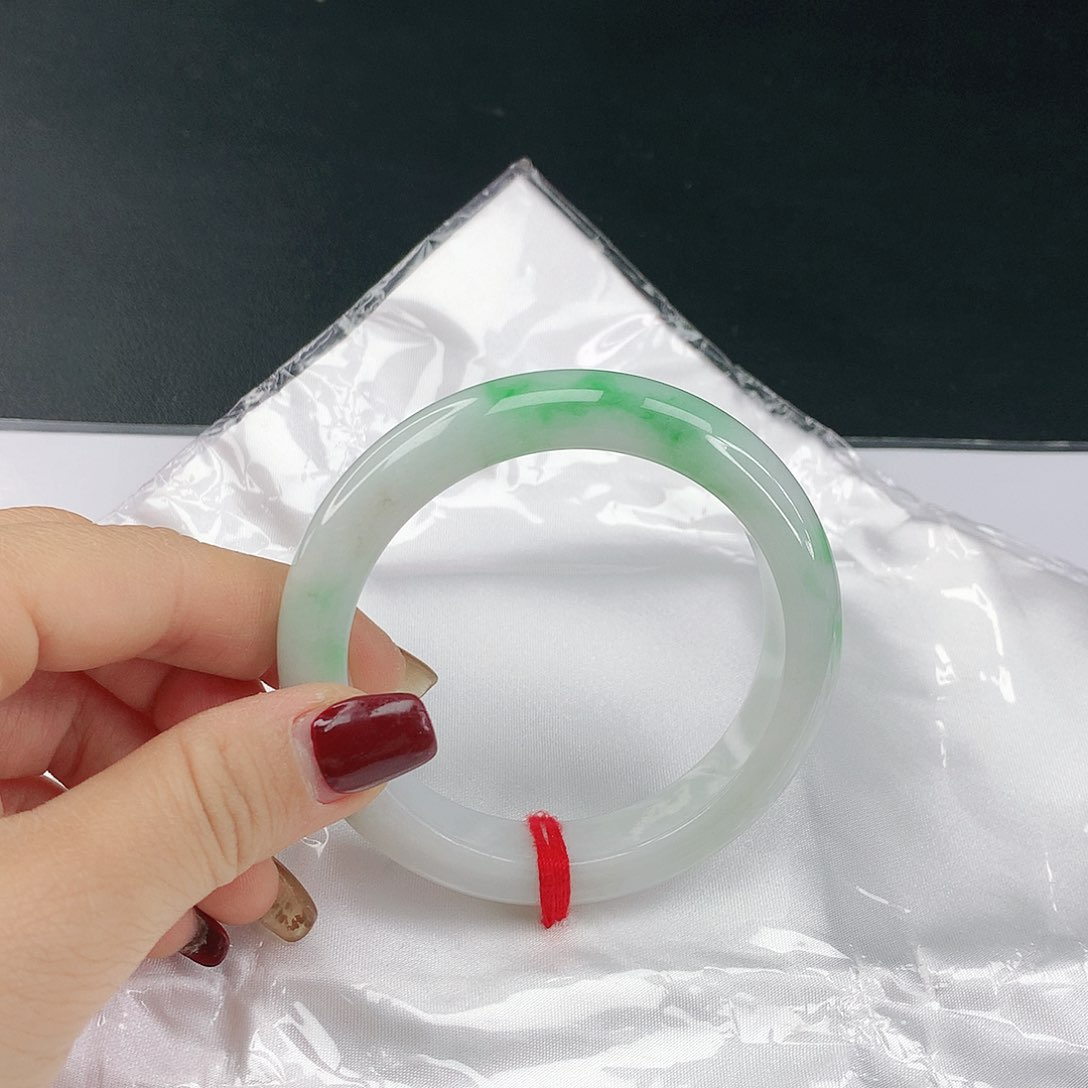 翡翠手镯未镶嵌翡翠538