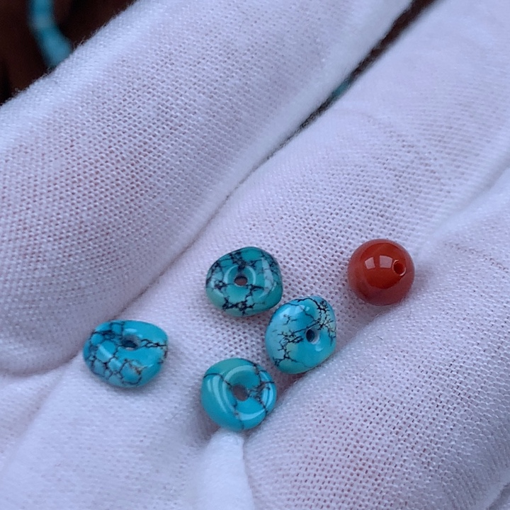 南红玛瑙未镶嵌珠宝奇石