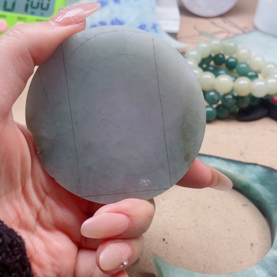 翡翠未镶嵌颈饰069……