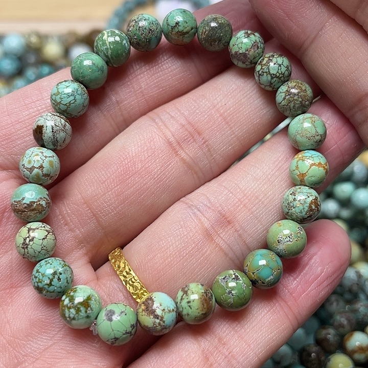 绿松石未镶嵌7.3左右的