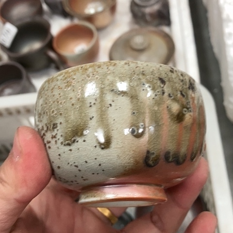 在家了一天没睡觉的人和我一样