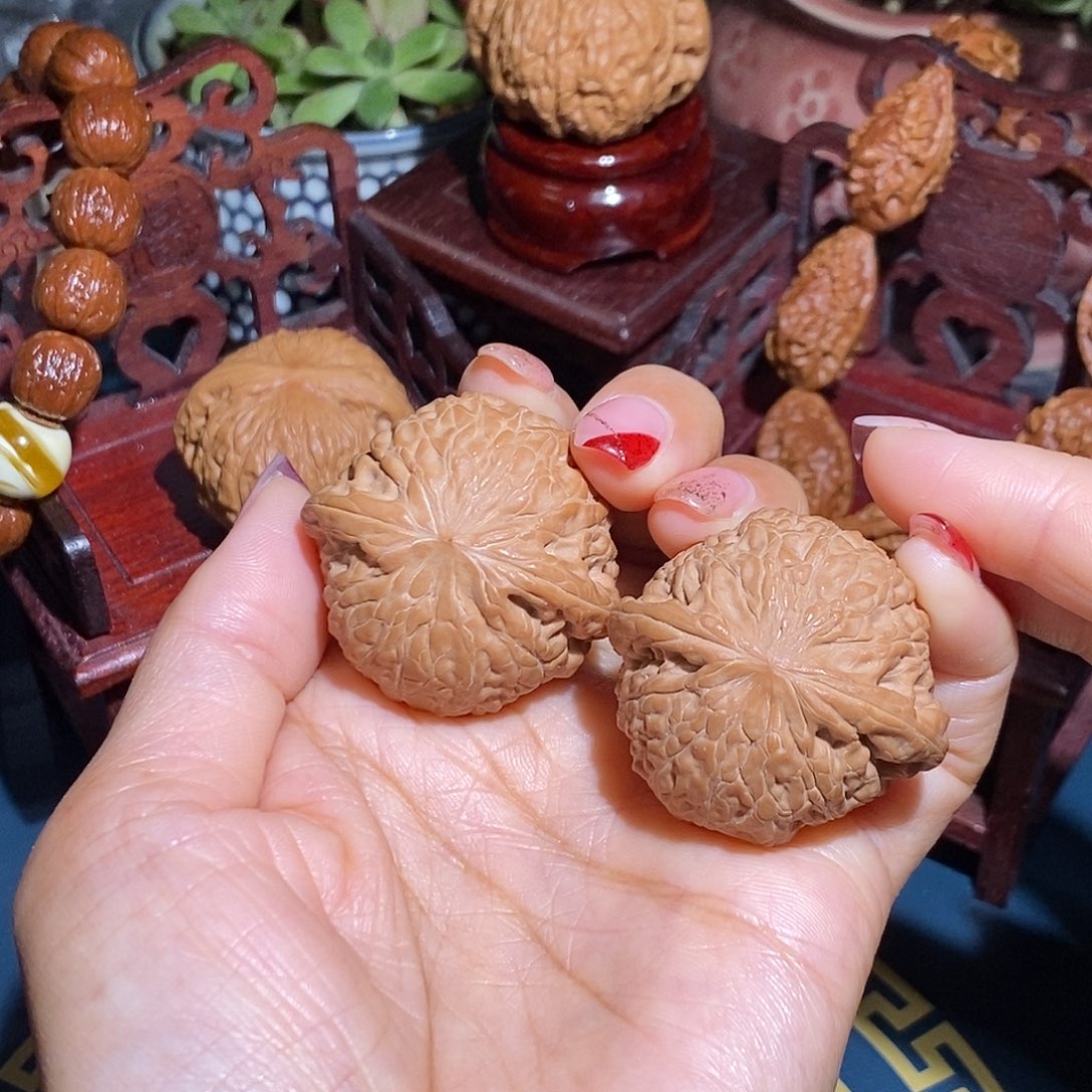 文玩核桃把件铁锤40.5