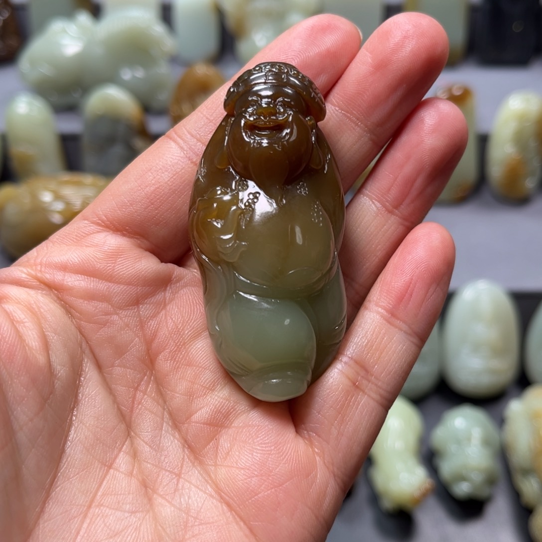 和田玉颈饰未镶嵌岁**好