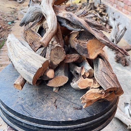 单***绘柏木崖柏香料崖柏香料