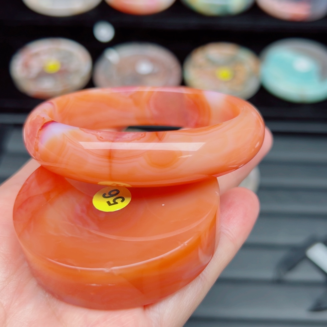 手镯玛瑙/玉髓未镶嵌56