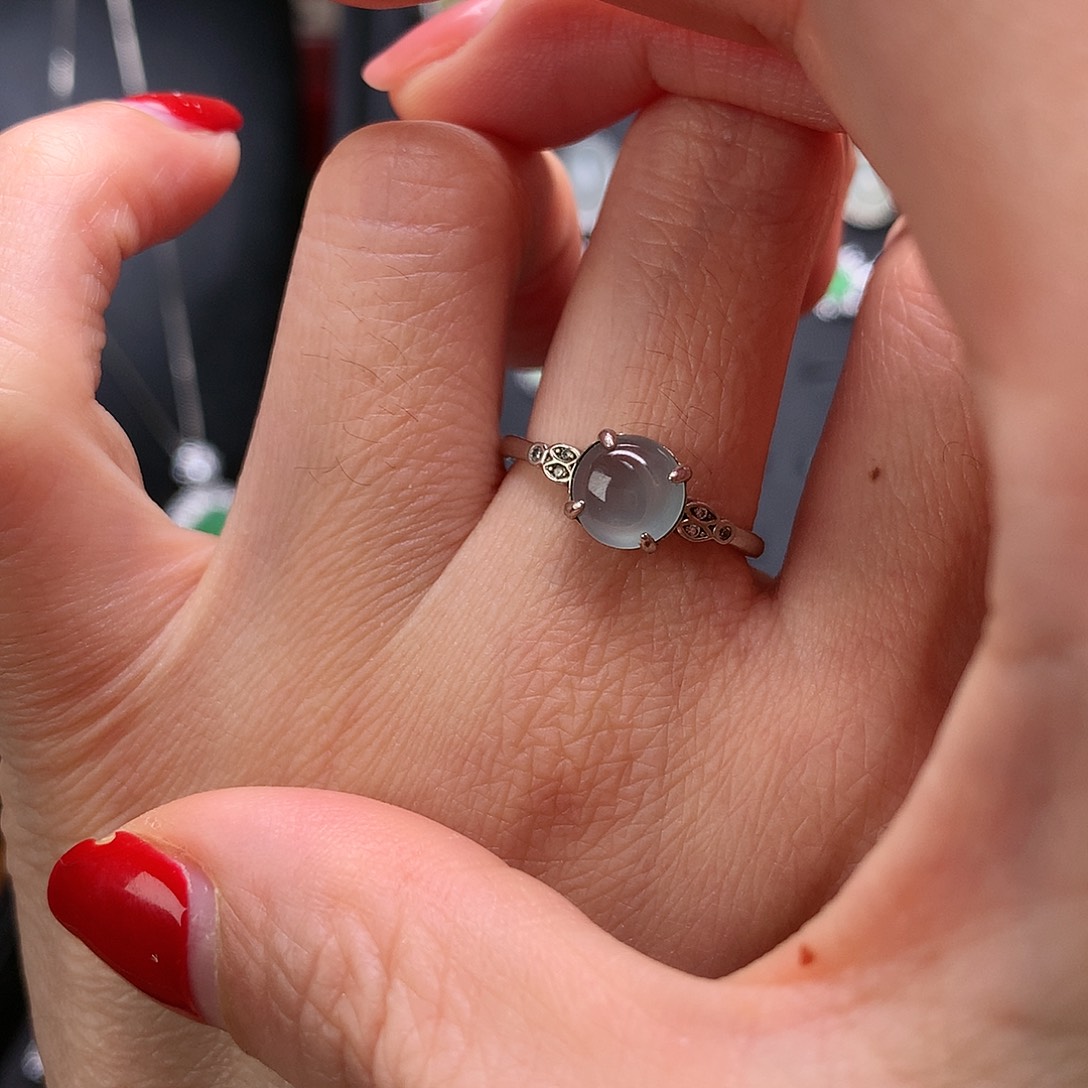 翡翠颈饰银S925镶嵌戒指