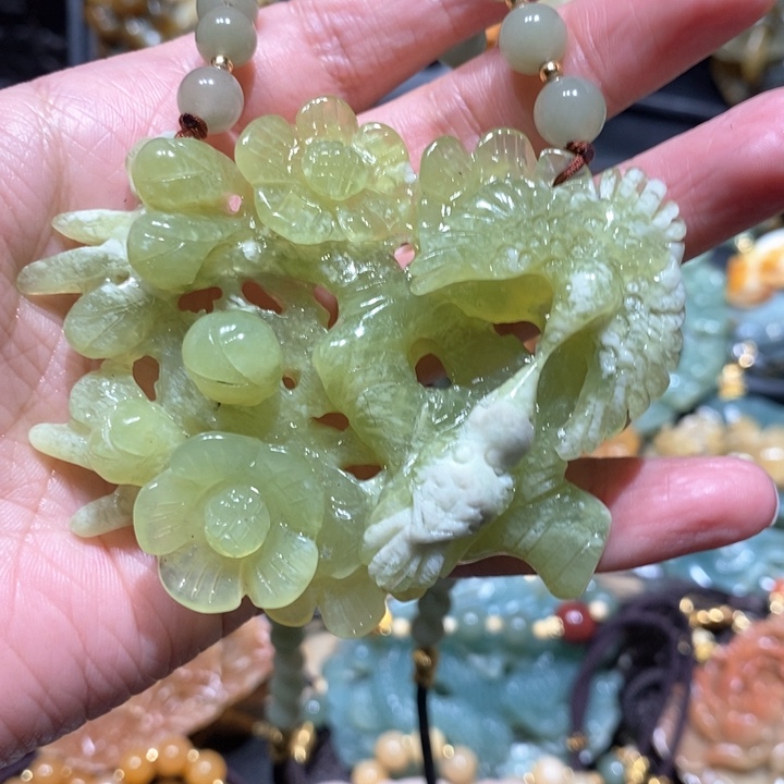 岫玉毛衣链未镶嵌