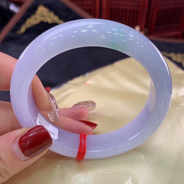 翡翠手镯未镶嵌天然缅甸翡翠手镯