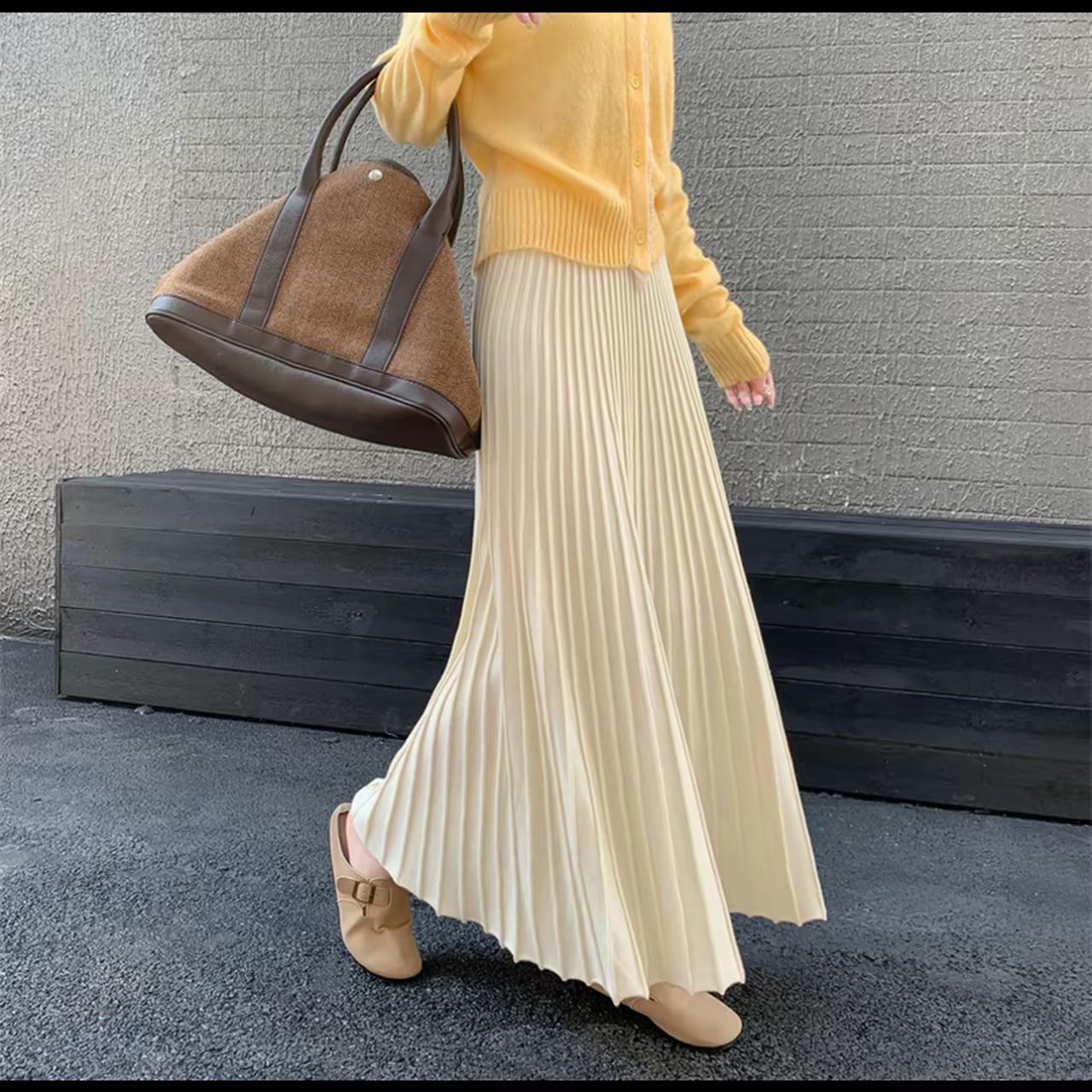 秋冬中长款小众百褶半身裙女2025时尚高腰垂感显瘦伞裙666# -H