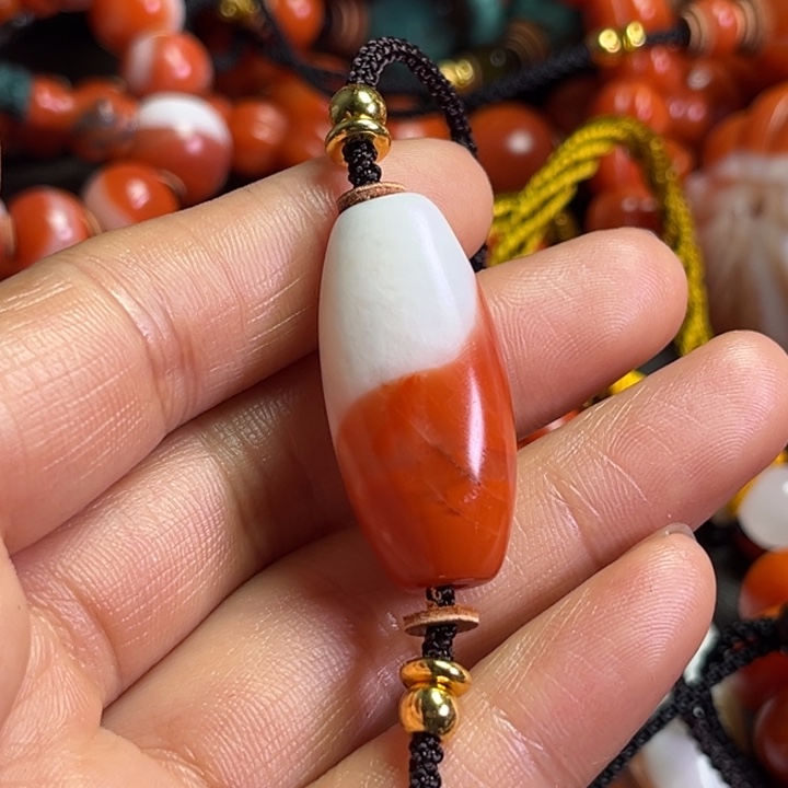 颈饰琉璃开**哥琉璃………..