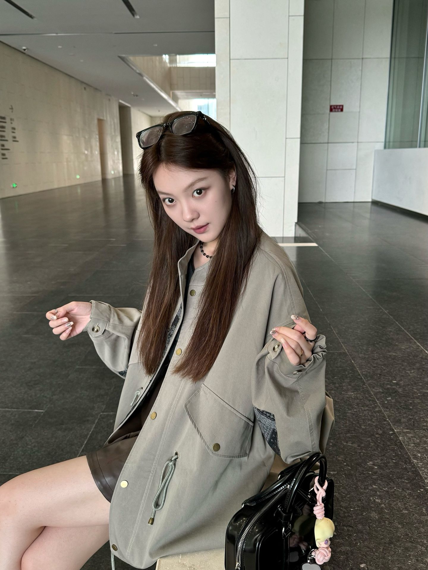 秋冬高级感韩系中长宽松外套女装2025新款爆款长袖设计感工装风衣