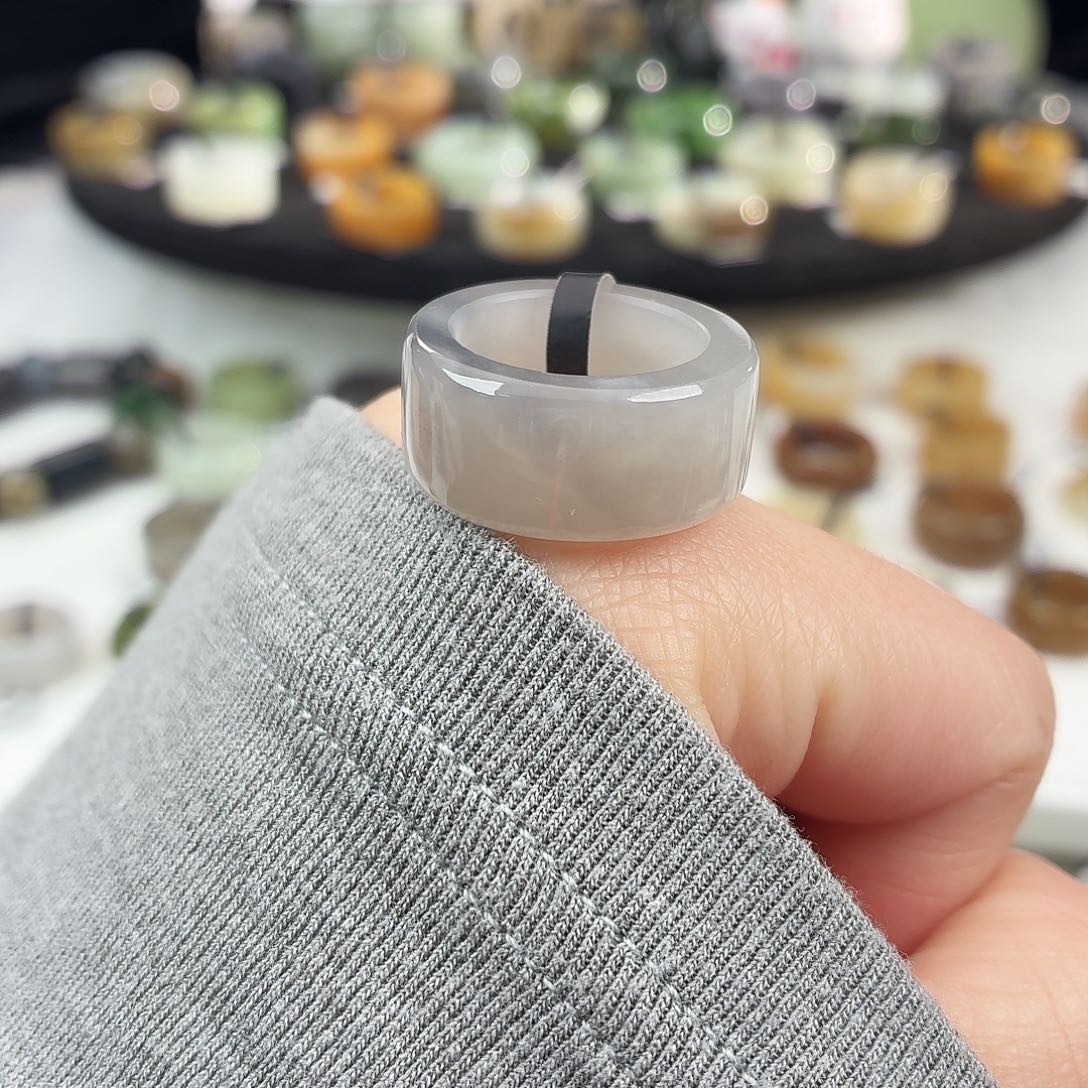 和田玉未镶嵌戒指S17烟灰圆切16.5