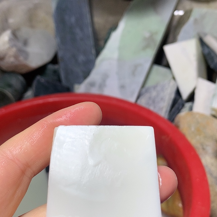 颈饰未镶嵌和田玉（糖玉）守**空