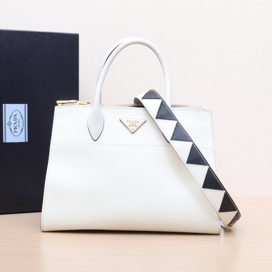 95新 Prada/普拉达 托特包 三角徽标 白色 单肩包P254109087