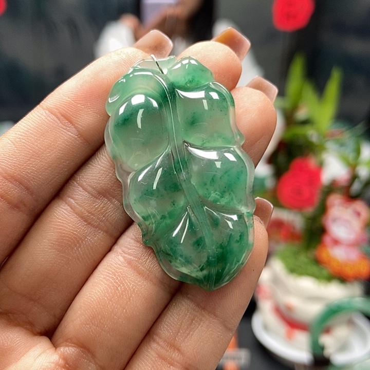 石英质玉颈饰未镶嵌